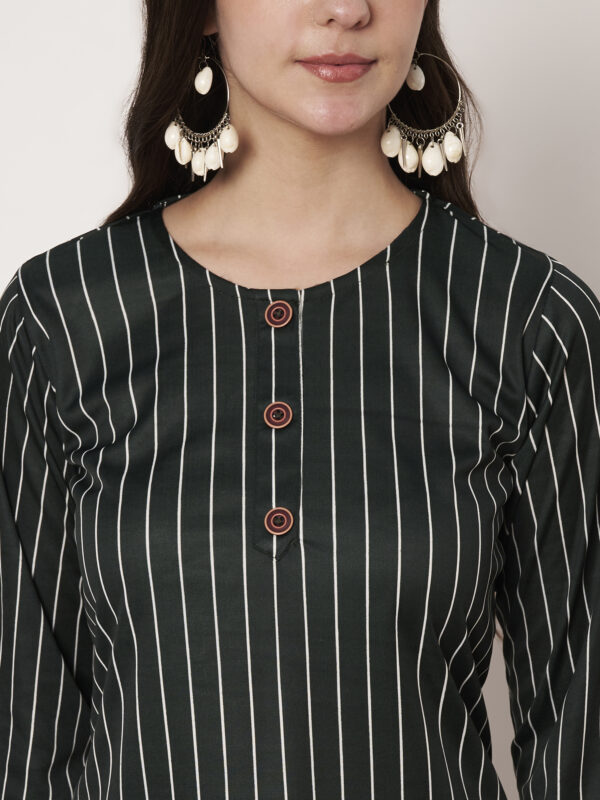 Striped Polyester Straight Kurta (Green)