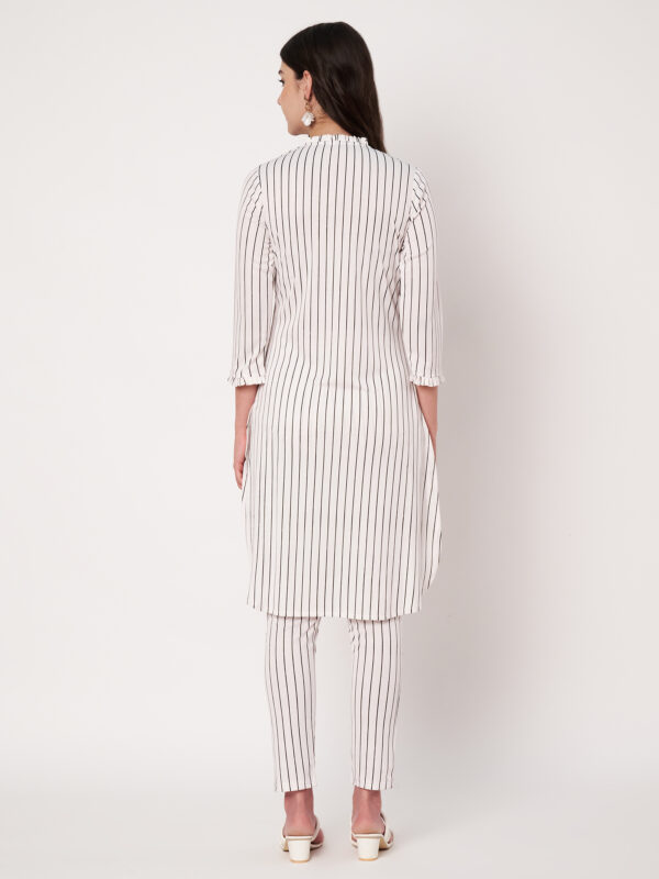 Women Striped Polyester Straight Kurta Set White